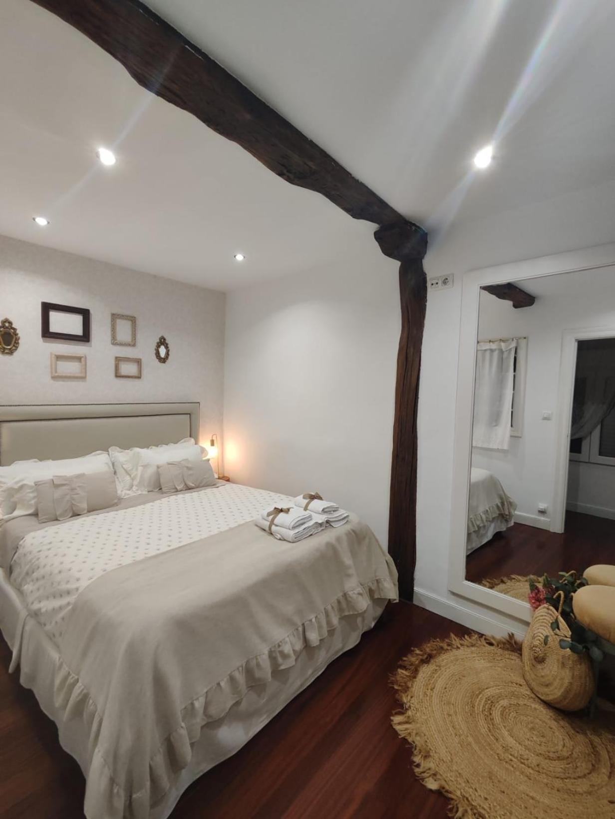 Apartamento El 31 De Bilbao Exteriör bild